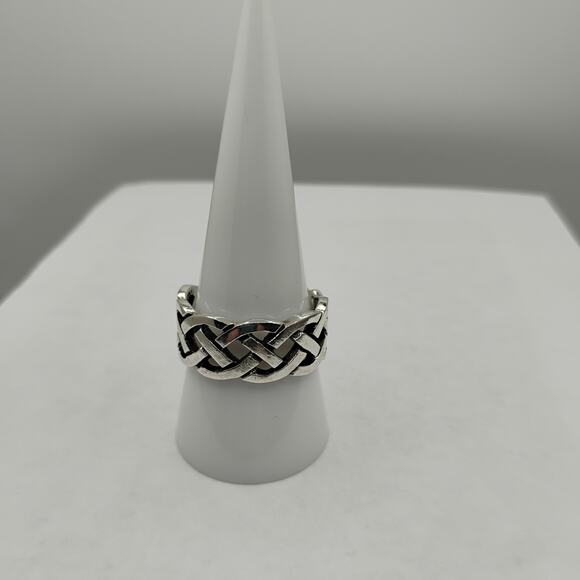 Celtic Knot Band in Sterling Silver Sz 10 - Picture 4 of 5
